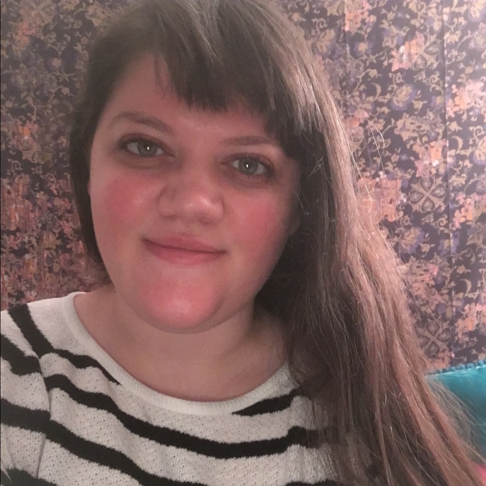 Meet your Posher, Kelly